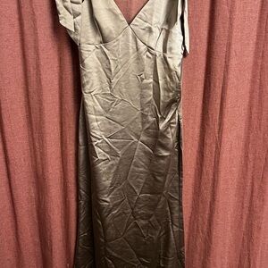 Chic Satin Maxi Dress in Olive Green